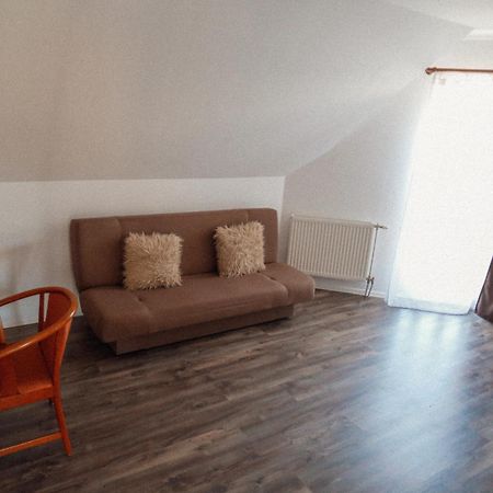 Megnyugtat-Lak Apartmanhaz Demjén Zewnętrze zdjęcie