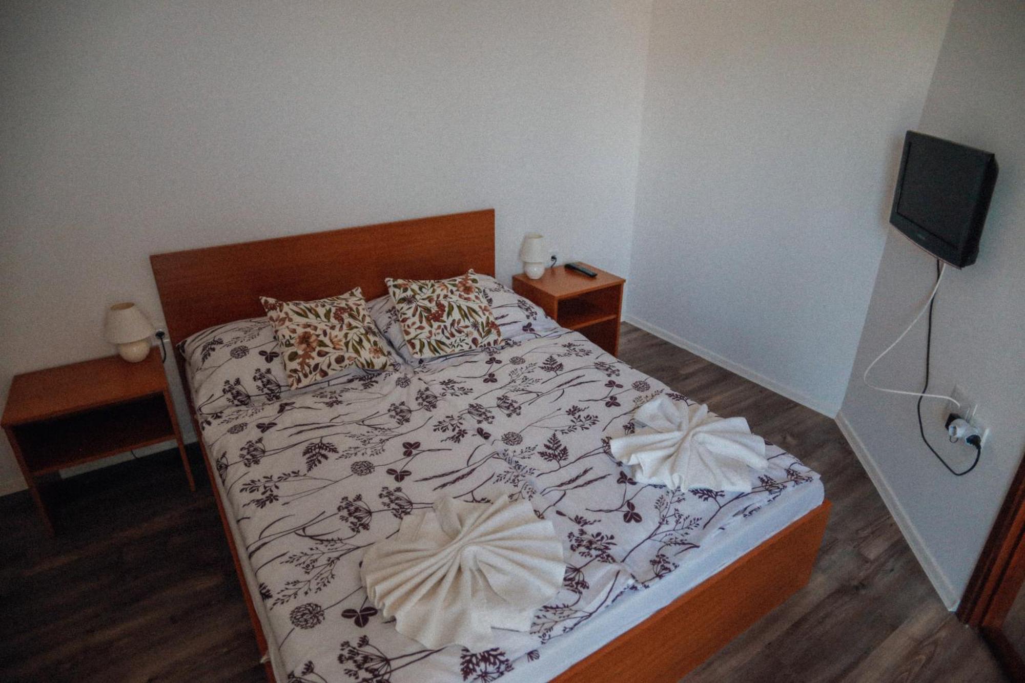 Megnyugtat-Lak Apartmanhaz Demjén Zewnętrze zdjęcie