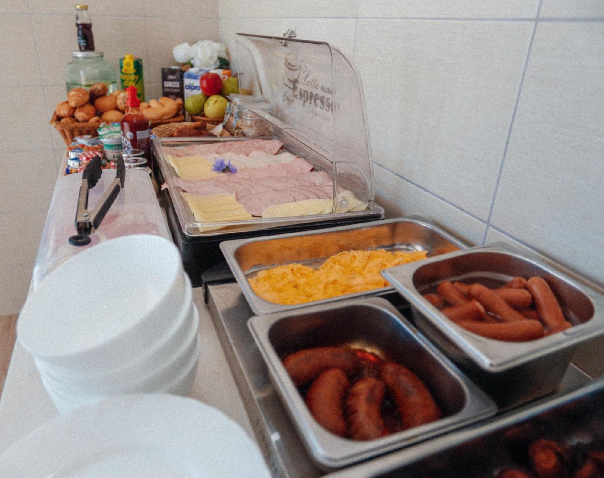 Megnyugtat-Lak Apartmanhaz Demjén Zewnętrze zdjęcie